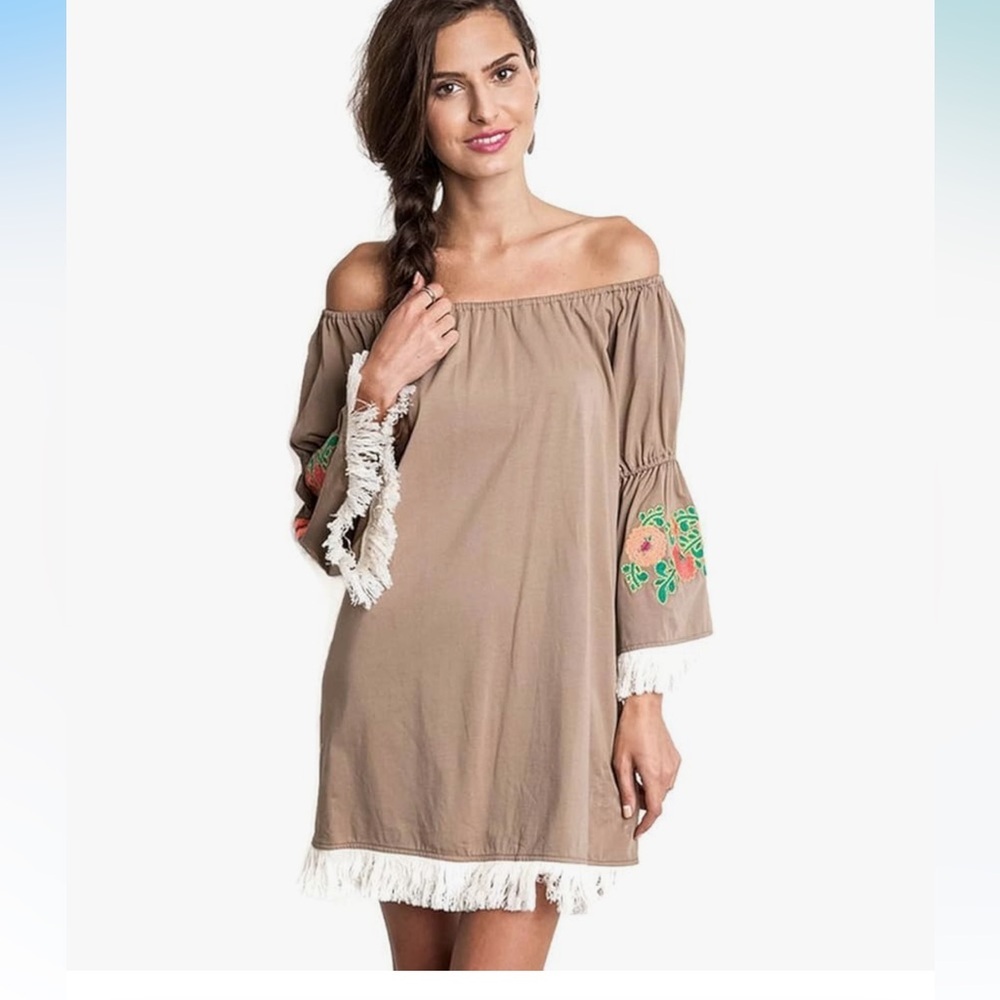 Umgee Off-Shoulder embroidered Bohemian fringe mini oversized dress S